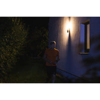 OSRAM Wifi SMART+ Muurcamera Bediening Tuinlamp met HD-camerasensor 16W / 3000K Warm Wit