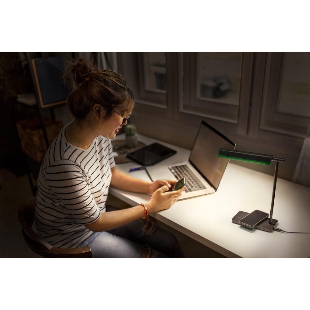 LEDVANCE OFFICE LINE Desk Roof Inductive Charging Schreibtischleuchte 19W CCT Dimmable Black, 520 lm, 3000 K / 4000 K / 6500 K, Warmweiß|Kaltweiß|Kaltes Tageslicht-LEDVANCE Shop