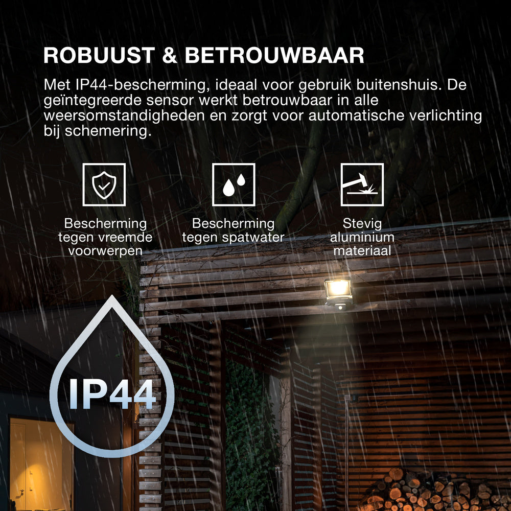 OSRAM ENDURA FLOOD PC 30W LED-Fluter mit Sensor, 3000K warmweiß, 3000 Lumen, IP44 weißes Flutlicht IR-Sensor, Lux-Einstellung 2-1000