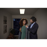 LEDVANCE Smarte LED Deckenleuchte, Panel für Innen mit WiFi Technologie, Lichtfarbe änderbar (3000K-6500K), RGB-Farben änderbar, 1200mm x 300mm, Kompatibel mit Google und Alexa Voice Control